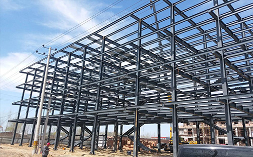 肃州肃州钢结构厂房屋面选材指南：确保性能与经济性的完美结合